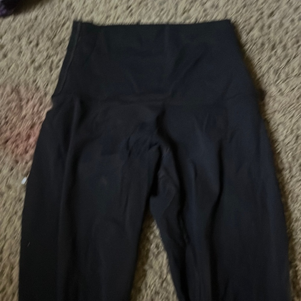 size 0 lululemon leggings 28”